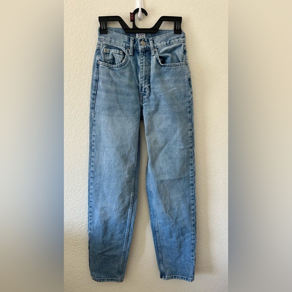 BDG at Urban Outfitters High-Rise Baggy Jean SZ 24 - Picture 2 of 10
